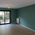 Peinture murale et décoration intérieure à Montpellier : comment harmoniser couleurs et volumes pour sublimer votre logement