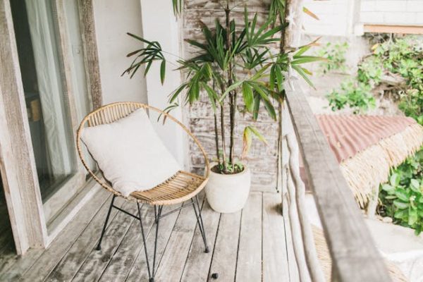 Terrasse tendance avec des couleurs de peinture claires, peintre montpellier